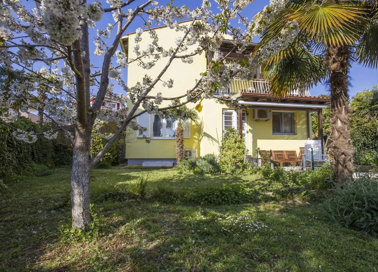Apartment Pavlovic Rovinj 0*,